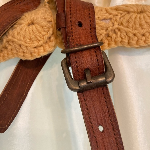 Beautiful Brown Leather Shoulder Bag with Lime Green Interior..never used - Picture 3 of 5